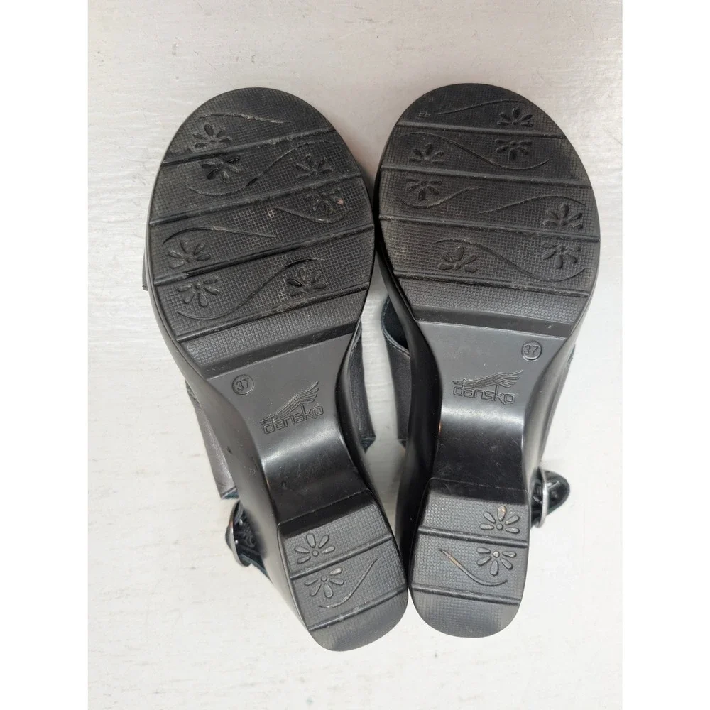 Dansko Jacinda Pewter Silver Criss Cross Sandal Indie Tailored Preppy Size 37 EU